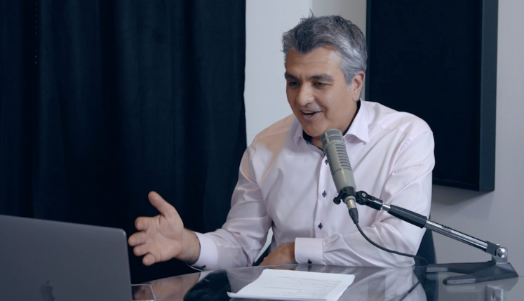 Dr. Yazdani speaks with Eric Tse about non-surgical aesthetic options and minimally invasive advances during an Allergan Aesthetics discussion.